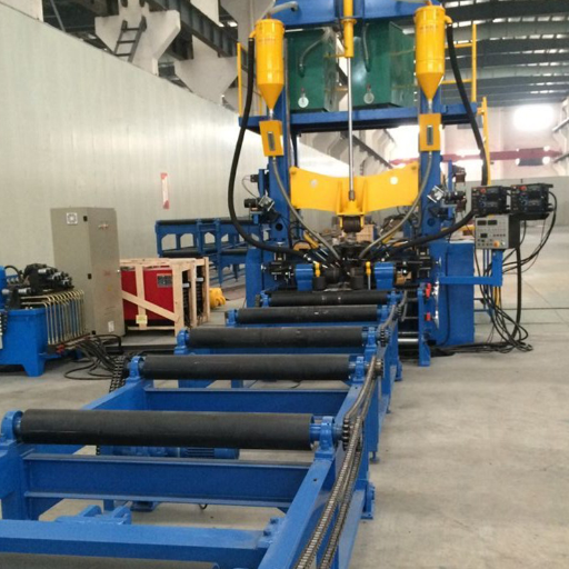 Mantener una máquina de soldar vigas en H