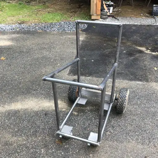 Materiales y herramientas necesarios para construir un carro de soldadura